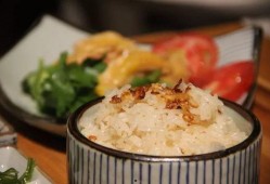 三两米饭爆料视频,网红美食背后的制作过程